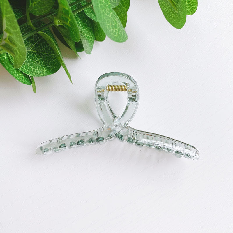 Simple grasping chuck hair taking a bath