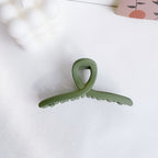 Simple grasping chuck hair taking a bath