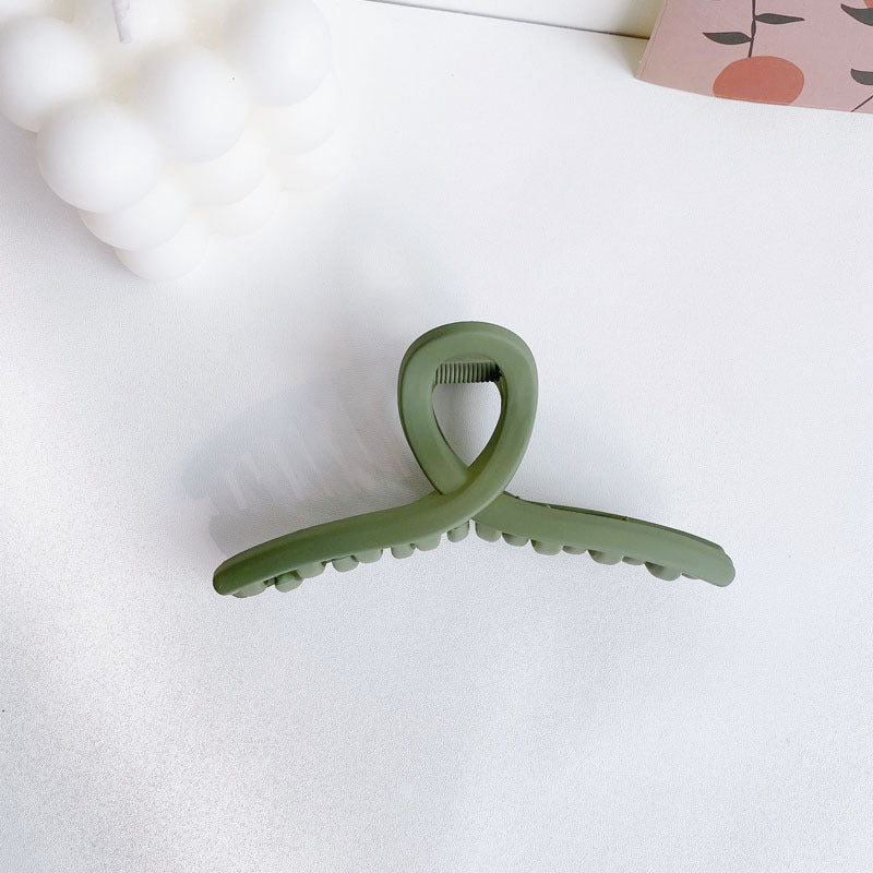 Simple grasping chuck hair taking a bath