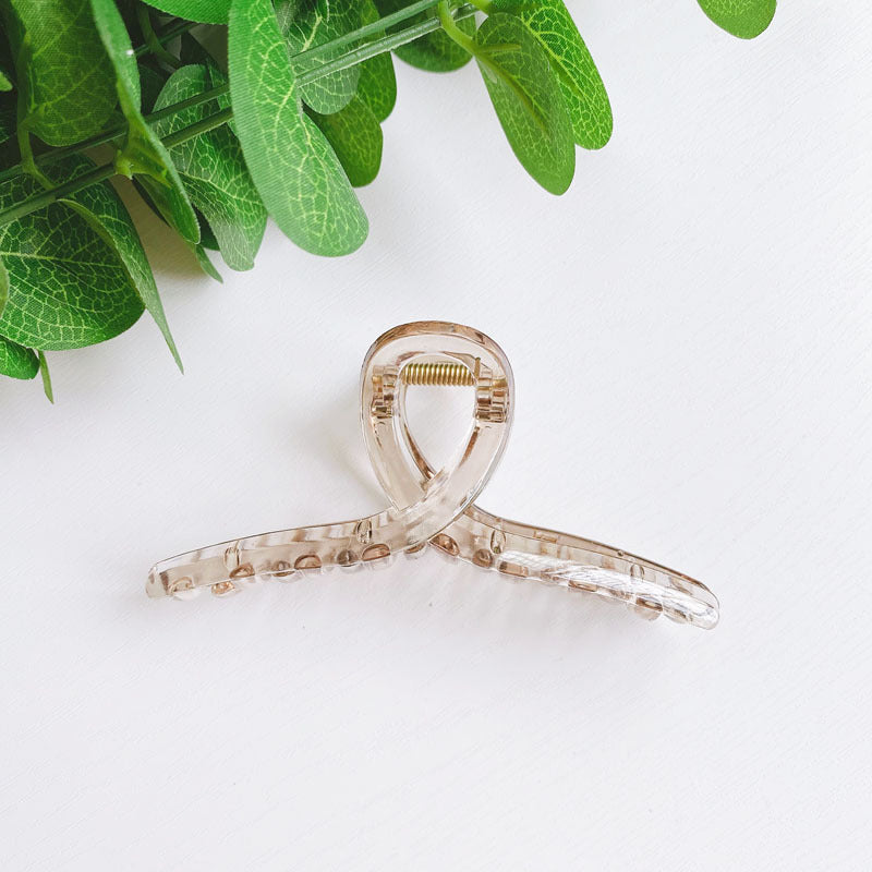 Simple grasping chuck hair taking a bath