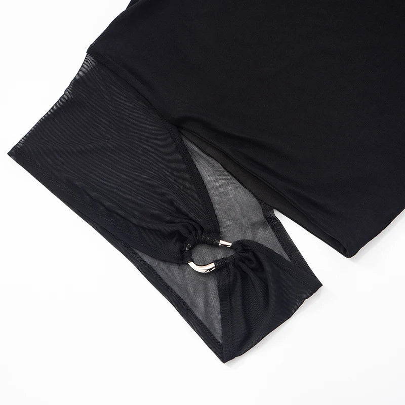 Liora – Asymmetrische Tanktop met Metalen Ring