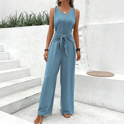 Serelina – Vrouwelijke Jumpsuit met V-Hals en Strikdetail
